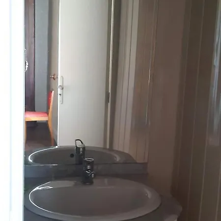 Maison De Village Avec Jardin *